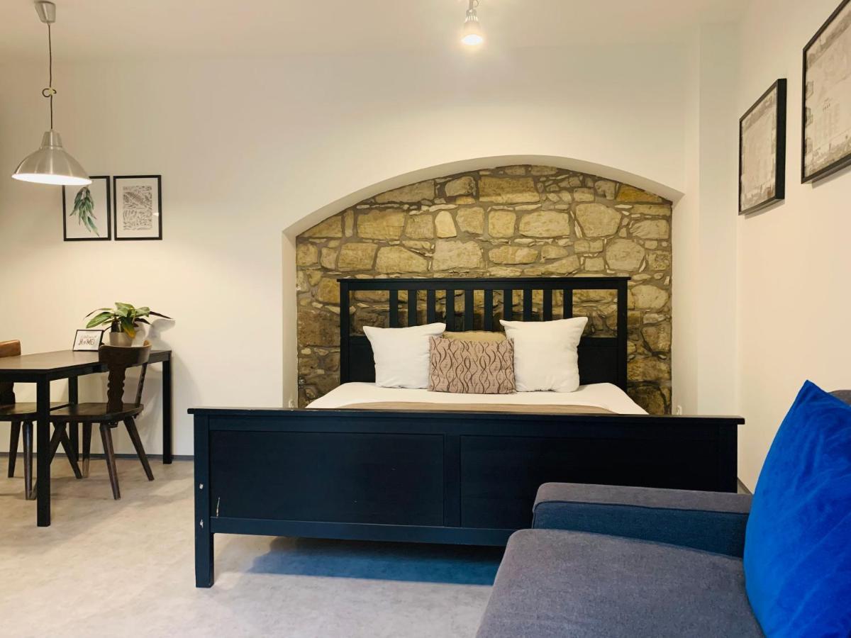 Cozy Friendly Place With Free Parking Praha Bagian luar foto